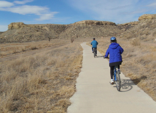 Pueblo, Colorado, Arkansas River Trail: Greg and Debbie.